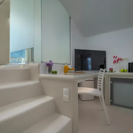 Diamond Luxury Suites Collection Oia Room photo